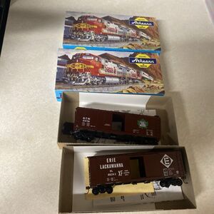 LOT OF 2 Vintage ATHEARN Trains In Miniature HO Vintage Blue Box Erie/G.T.W.